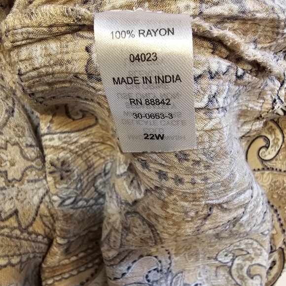 Roman's Paisley Crinkle Tunic 22W - Picture 6 of 7